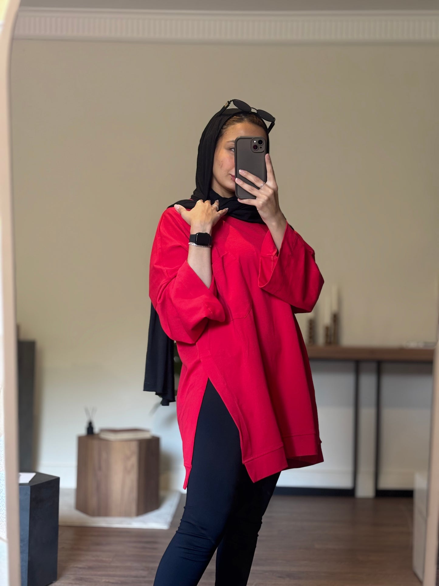 Adora • Red